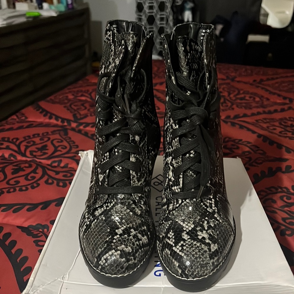 Snake skin is what I call them boots!!! Very comfy